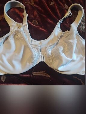 Glamorise MagicLift White Lace Support Bra - Style 1245 - Size 38D